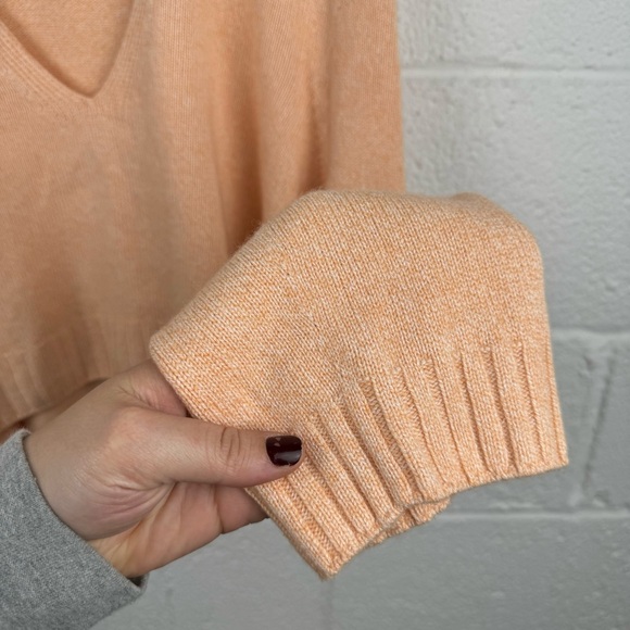 LESET Zoe Crop V Neck Pullover Peach Melange Size L - Picture 5 of 12